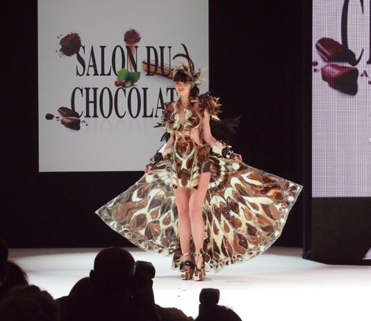 Chocolate Fashion Show – Look at the dresses!