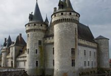 The Daily Telegraph’s Real Life Problems – Pimp my Chateau!