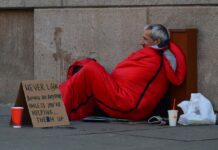 How to Help People Living Rough on the Streets In Brighton
