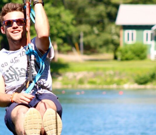 Five Reasons to Work at an American Summer Camp