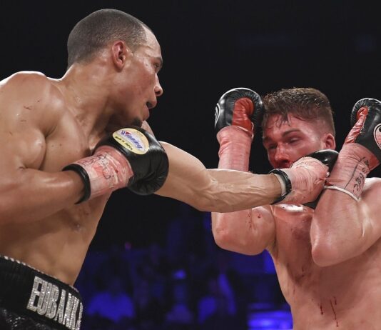 Blackwell hangs up the gloves