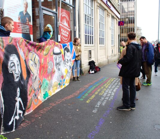 “UK is still supporting Saudi coalition even after bombs killed thousands of Yemeni civilians!”