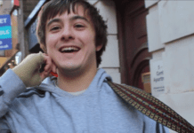 AMAZING Talent From Laurie – Busking In Brighton