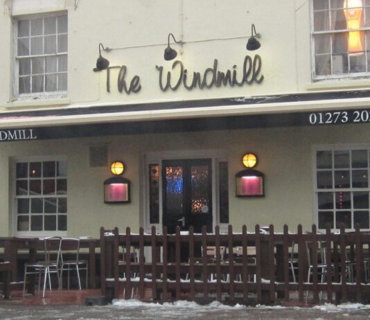 This Brighton Pub Gives Away Free Chilli Every Monday