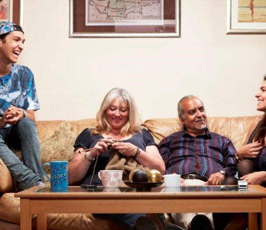 Gogglebox Star to Open Vegan Charity Shop in Hove