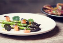These Are The Best Places to Eat and Drink in Brighton and Hove