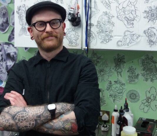 Black Dots Or Color Splashes ? Brighton Tattooist Will Barbour-Brown Talks About Tattoo Trends