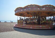 Why We Love Living By The Seaside (And You Should Too!)