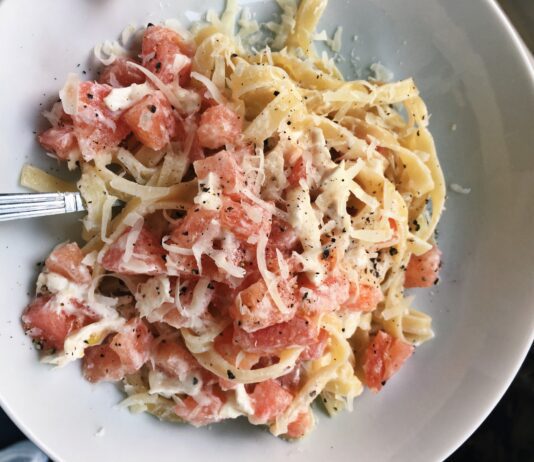 How To: Goats Cheese & Tomato Tagliatelle