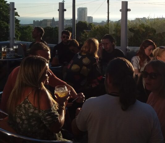 Will You Still Be Able To Smoke Outside Brighton’s Pubs And Restaurants?