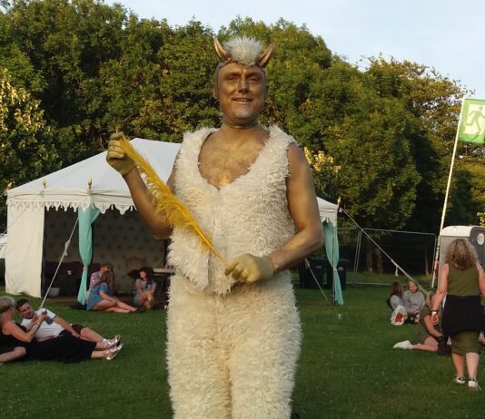 Unicorns, Mermaids And Glittery Fauns In Hove Park!