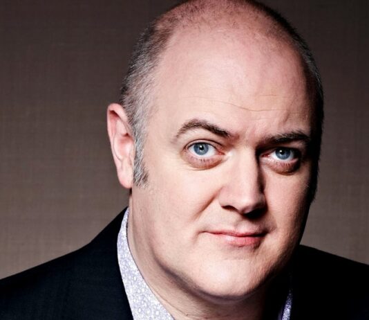 A Laughter Against A Humanitarian Crisis! Top Comedians Standing Up For Refugees!