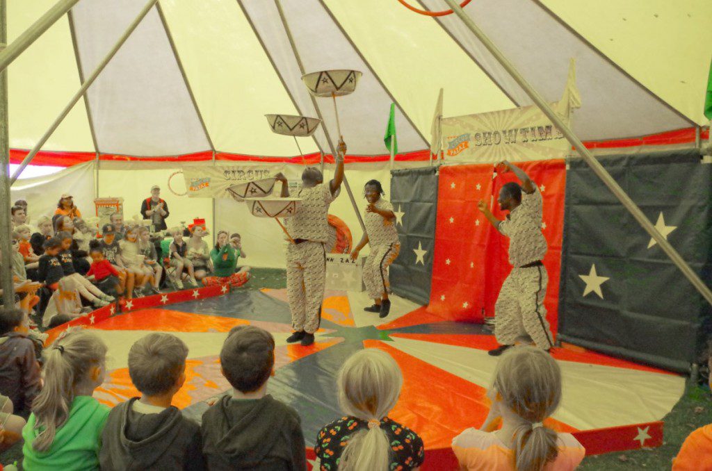 Photo via Circus PaZaz website.