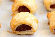 Simple And Delicious Sausage Rolls!