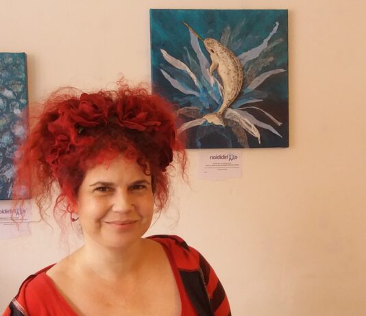 Turning Beach Litter Into Art To Fight Against Plastic Pollution! Meet Marine Biologist & Artist Candy Medusa!