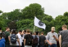 Police Praise Peaceful Crowd At Green Pride