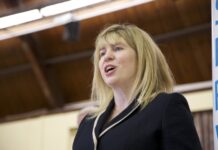 Local Nurse Turned Tory MP Pushes For End Of Public Sector Pay Cap