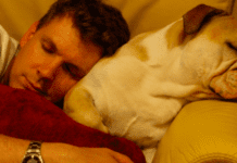 Friday Feeling: Why You Need To Have A Lie In