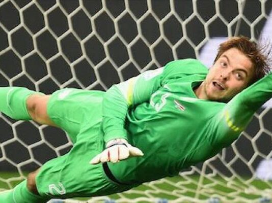 Krul to be Kind – Dutch Goalkeeper Tim Krul Signs for the Seagulls