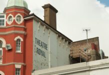 100 Tails Of Us: Immersive and Interactive Show Full of Wonder and Exploration Comes to Theatre Royal This Christmas