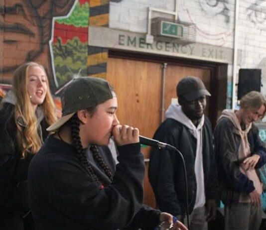 Girls Make Music – Free Music Workshop by AudioActive