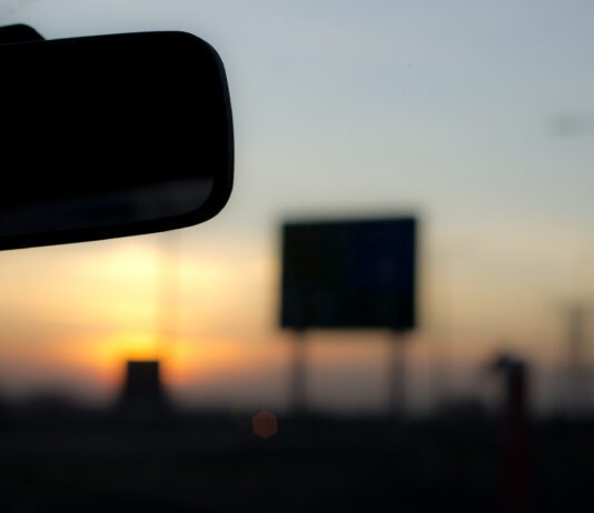 Sussex Police Urge Crack Down on Drivers Using Mobile Phones