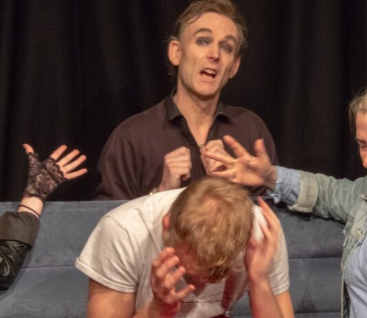 The ‘Play That Doesn’t Like Plays’ Is On At Rialto Theatre Tomorrow. Let’s Get Iconoclastic!