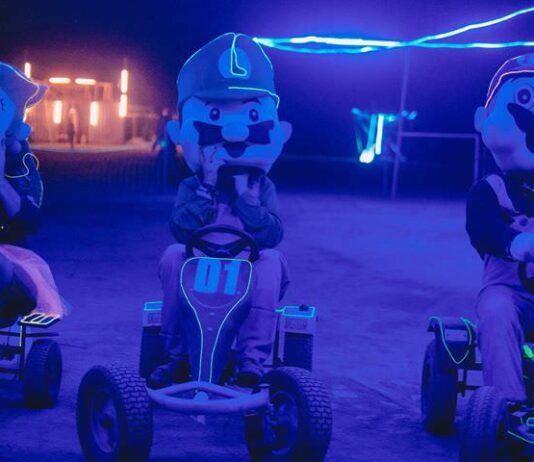 Mario Karts vs Star Wars: Your Childhood Fantasy Has Come True