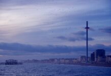 i360 Successfully Defers Repayments to December Amid Criticism