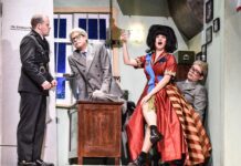 Five-star play ‘The Comedy About A Bank Robbery’ comes to Brighton