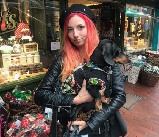 Humans of Brighton – Meet Julia from New Zealand