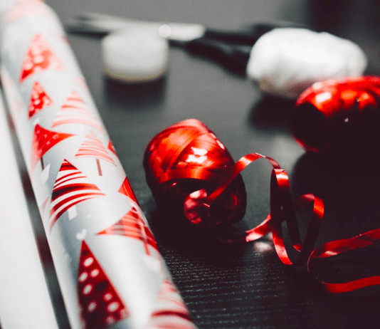What Christmas wrapping paper can be recycled?