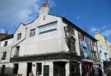 Petition to save beloved Brighton pub hits 3k signatures