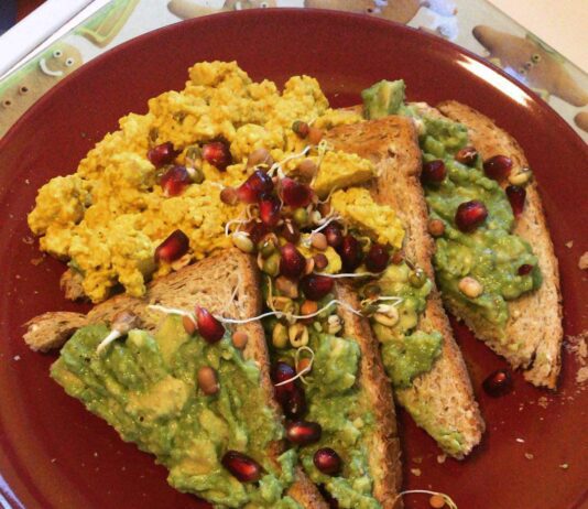 Really simple tofu scramble!