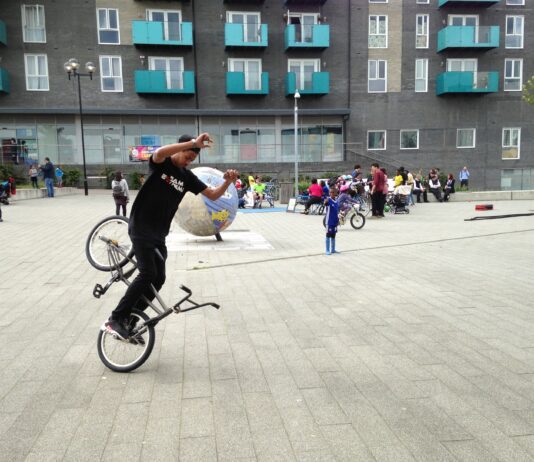 “It’s more of an art form than other styles of BMX” – professional stunt riders to perform at the Marina