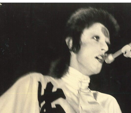 Brighton Dome to display rare pictures of David Bowie