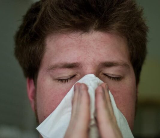Fight Off Your Winter Cold: 5 Easy Home Remedies