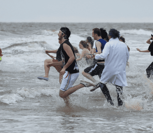 Council Warns Against Taking Part In Brighton’s Christmas Sea Swim Tradition