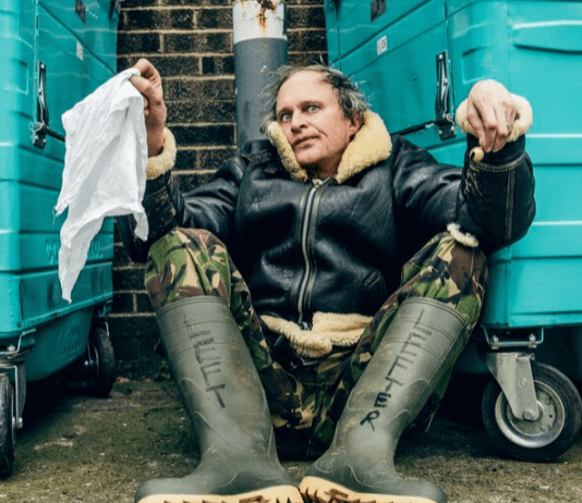 Talk About A Revolution: Exclusive Q&A with comedian Simon Munnery