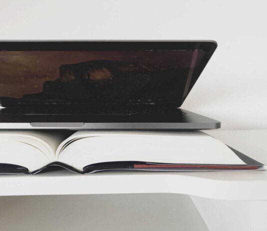 How to quit your day job to pursue a writing career