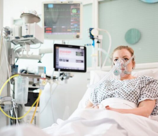 Coronavirus: How Mercedes F1 and academics fast-tracked life saving breathing aid