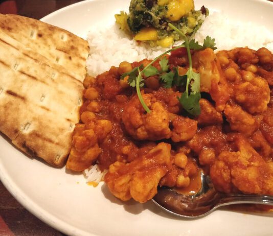 Back of the Cupboard Recipe #2: Quick Cauliflower, Chickpea and Raisin Curry