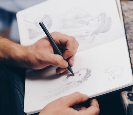 Draw Brighton are providing online drawing classes – in conversation with Jake Spicer
