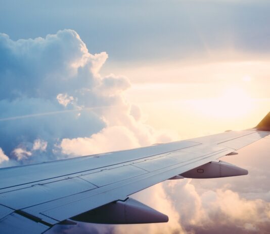 Project Wingman: Airline staff support NHS workers