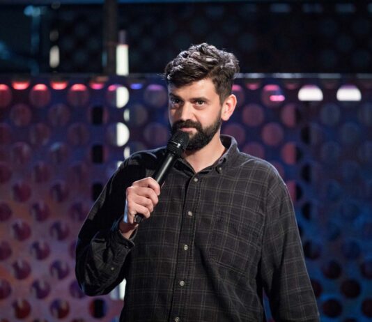 Fin Taylors Highly Accliamed Comedy Tour ( so my wife ) Comes to Brighton