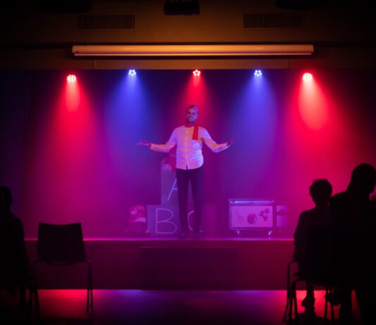Brighton ‘Mock The Week’ Comedian Dies Following Cancer Battle