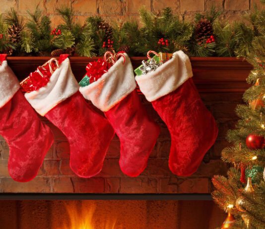 How to plan for a Christmas proposal