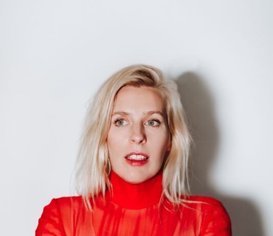 SARA PASCOE ANNOUNCES UK AND IRELAND TOUR WITH HER BIGGEST TOUR TO DATE