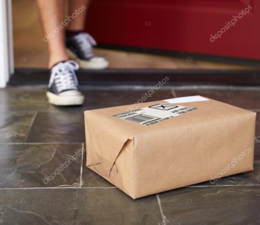 Why use a parcel forwarding service?