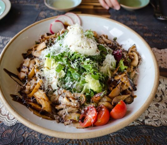 Promising Reasons to Add Vegan Dishes to Your Menu